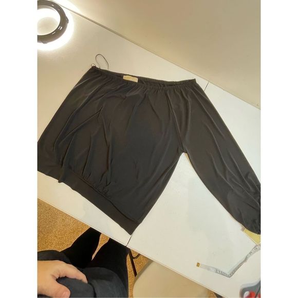 Michael women’s one sleeve black blouse NWT large - Picture 1 of 7